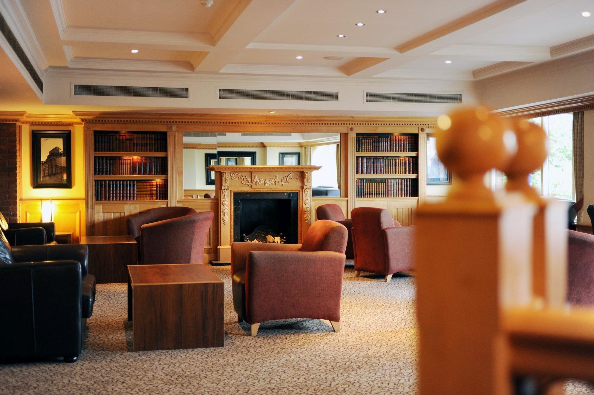 Village Hotel Nottingham بيستون المظهر الخارجي الصورة