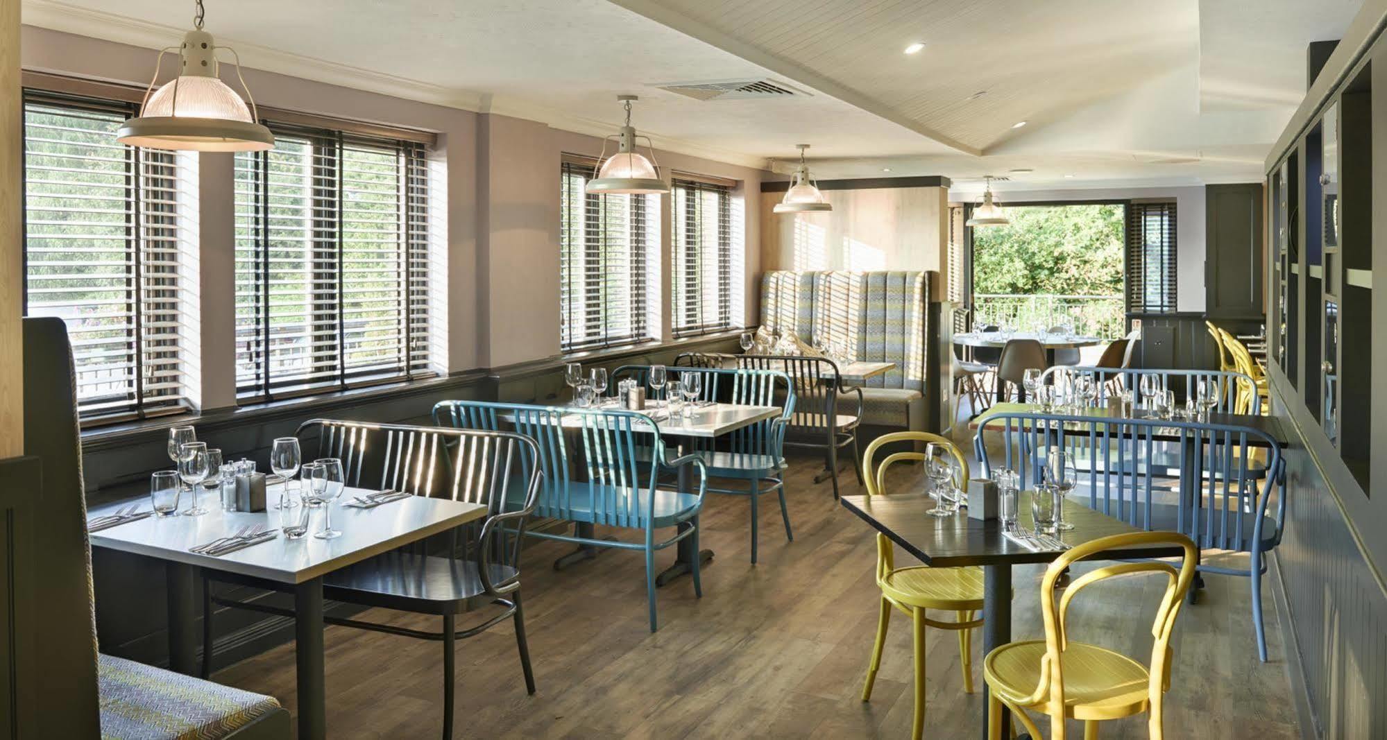 Village Hotel Nottingham بيستون المظهر الخارجي الصورة